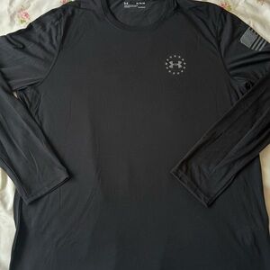 Under Armour Men's Dark Gray American Flag Long Sleeve Tee